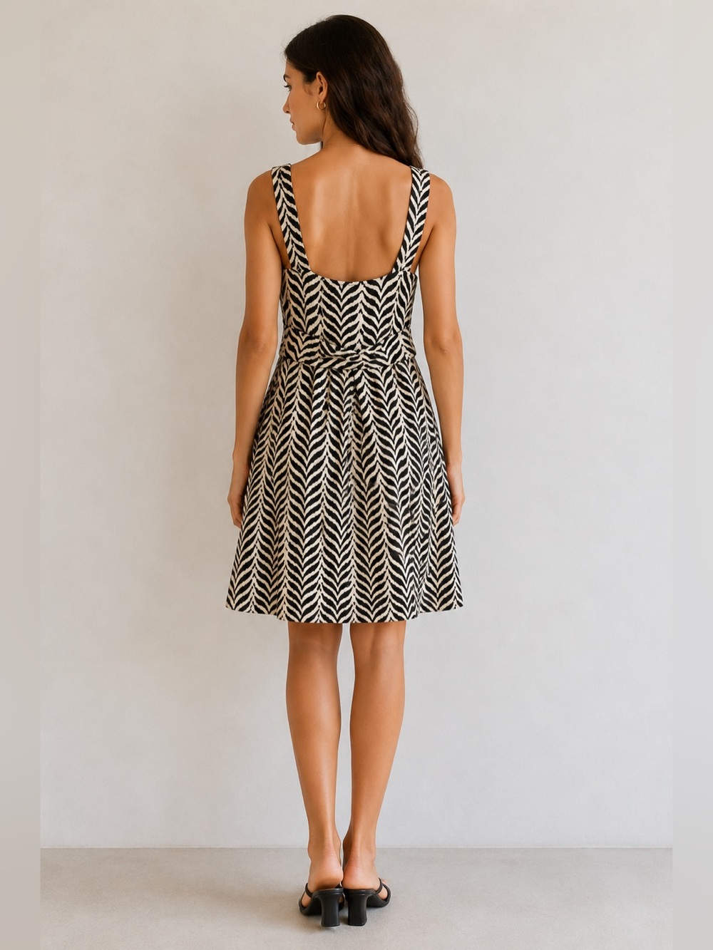 DVF Diane von Furstenberg Boyd Sleeveless Jacquard Dress Size 4 - Picture 3 of 10
